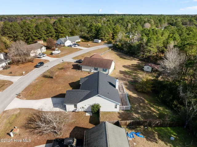 $225,000 | 164 Parnell Road, Hubert, NC 28539