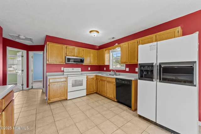 $225,000 | 164 Parnell Road, Hubert, NC 28539