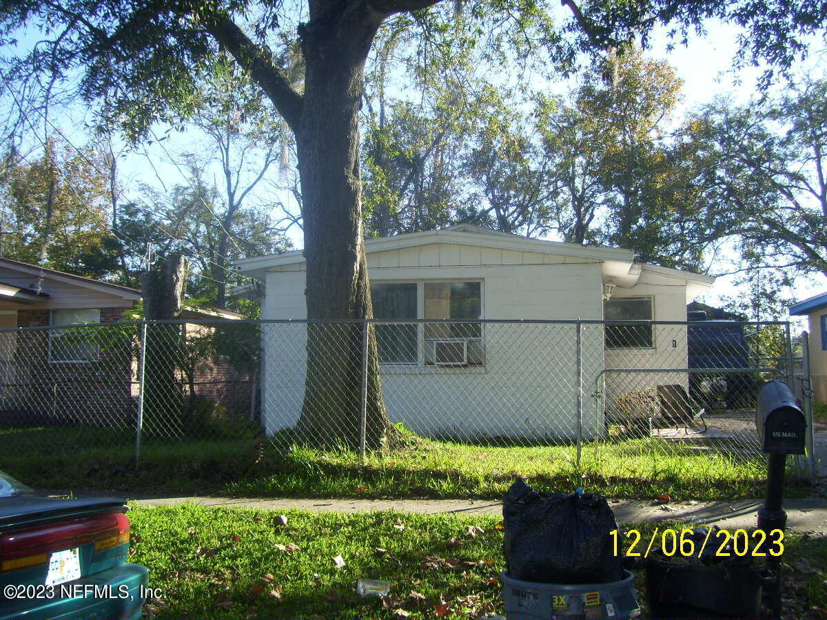 2160 Placeda Street Jacksonville, FL 32209 - Photo 2 of 26 100_1982