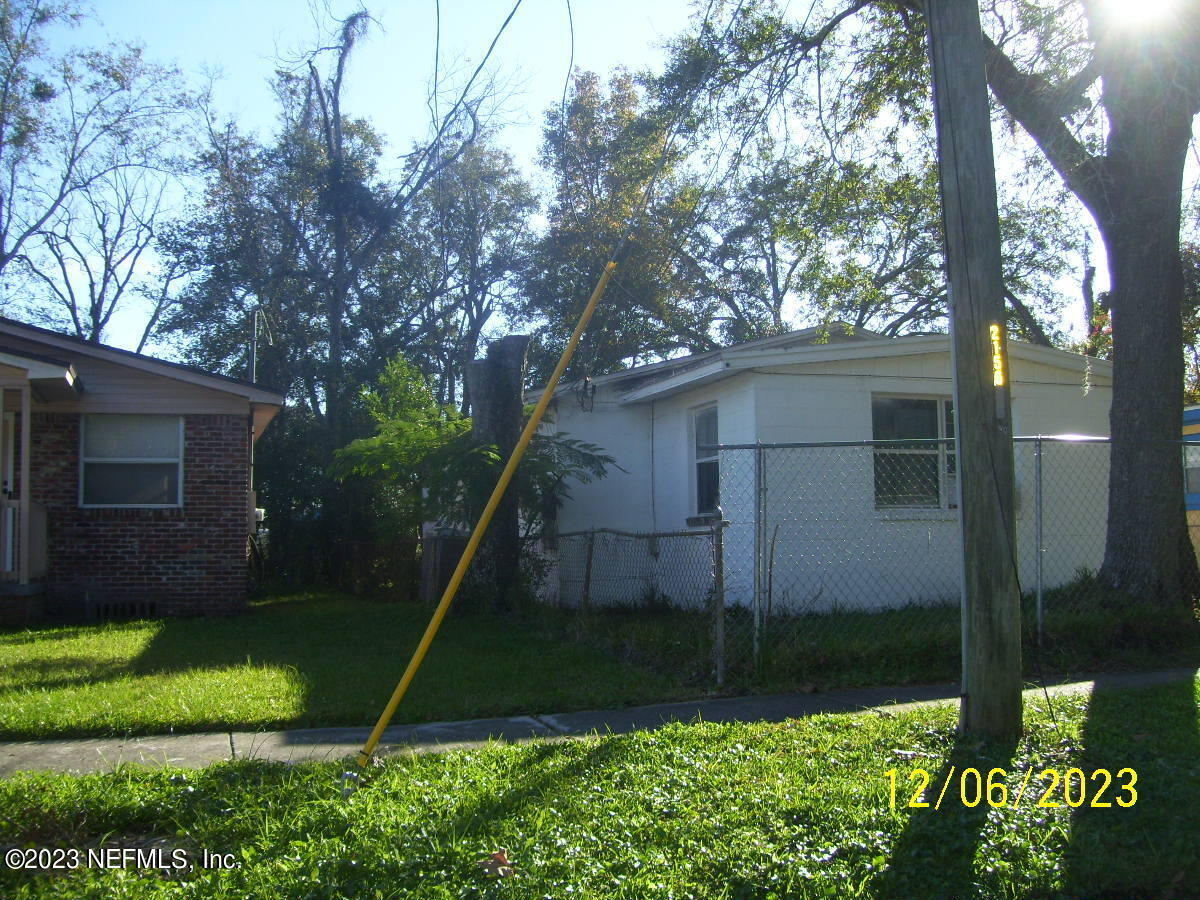 2160 Placeda Street Jacksonville, FL 32209 - Photo 4 of 26 100_1984