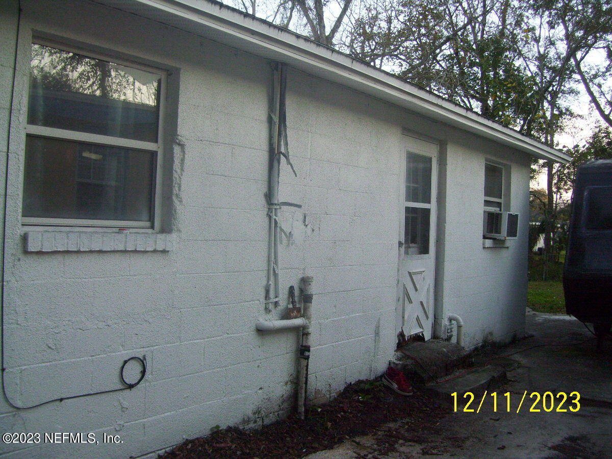 2160 Placeda Street Jacksonville, FL 32209 - Photo 7 of 26 100_1991