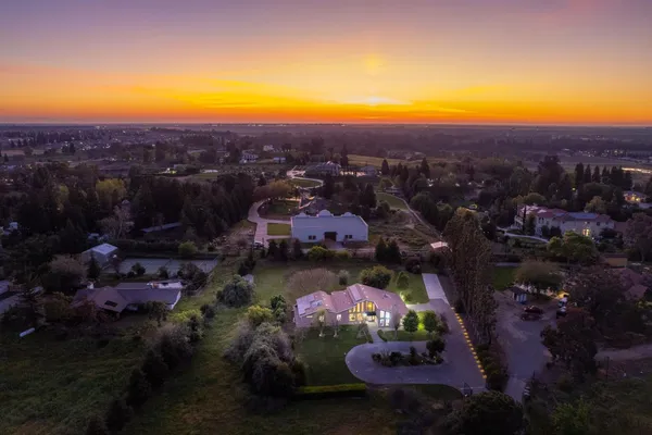 $1,190,000 | 12235 North Willow Avenue, Clovis, CA 93619