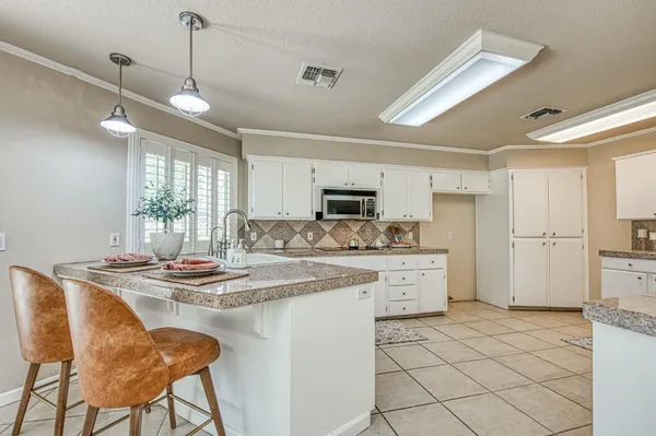 $1,190,000 | 12235 North Willow Avenue, Clovis, CA 93619