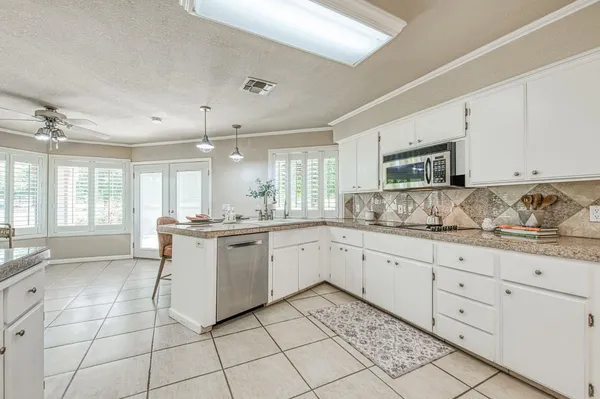 $1,190,000 | 12235 North Willow Avenue, Clovis, CA 93619