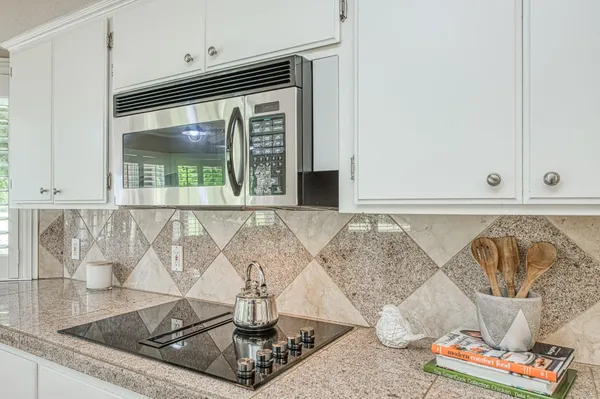 $1,190,000 | 12235 North Willow Avenue, Clovis, CA 93619