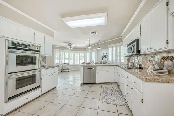 $1,190,000 | 12235 North Willow Avenue, Clovis, CA 93619