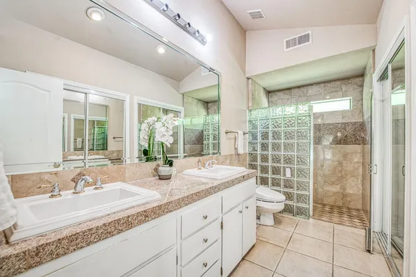 $1,190,000 | 12235 North Willow Avenue, Clovis, CA 93619