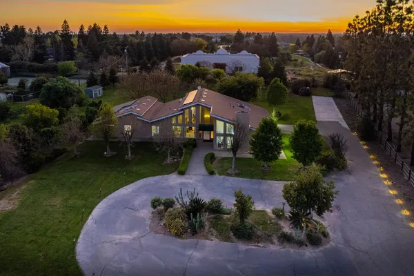 $1,190,000 | 12235 North Willow Avenue, Clovis, CA 93619