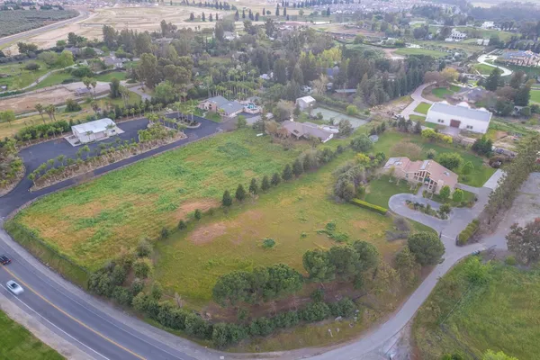 $1,190,000 | 12235 North Willow Avenue, Clovis, CA 93619