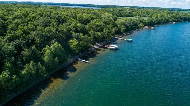 $1,200,000 | Xxxxx Peninsula Lane, Battle Lake, MN 56515