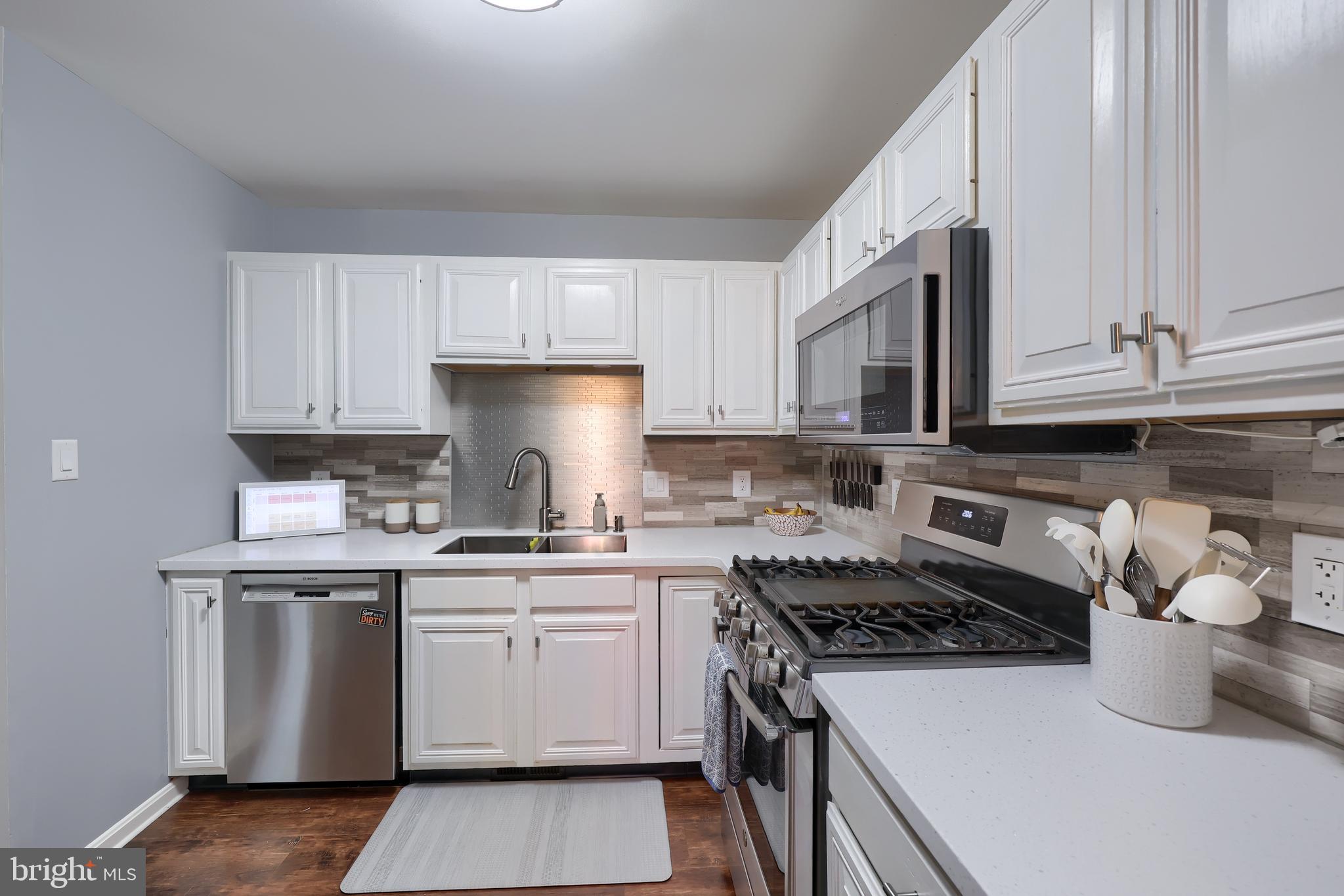51 Tupelo Street Lititz, PA 17543 - Photo 9 of 45 Kitchen 2 - Tons of cabinets & counter space