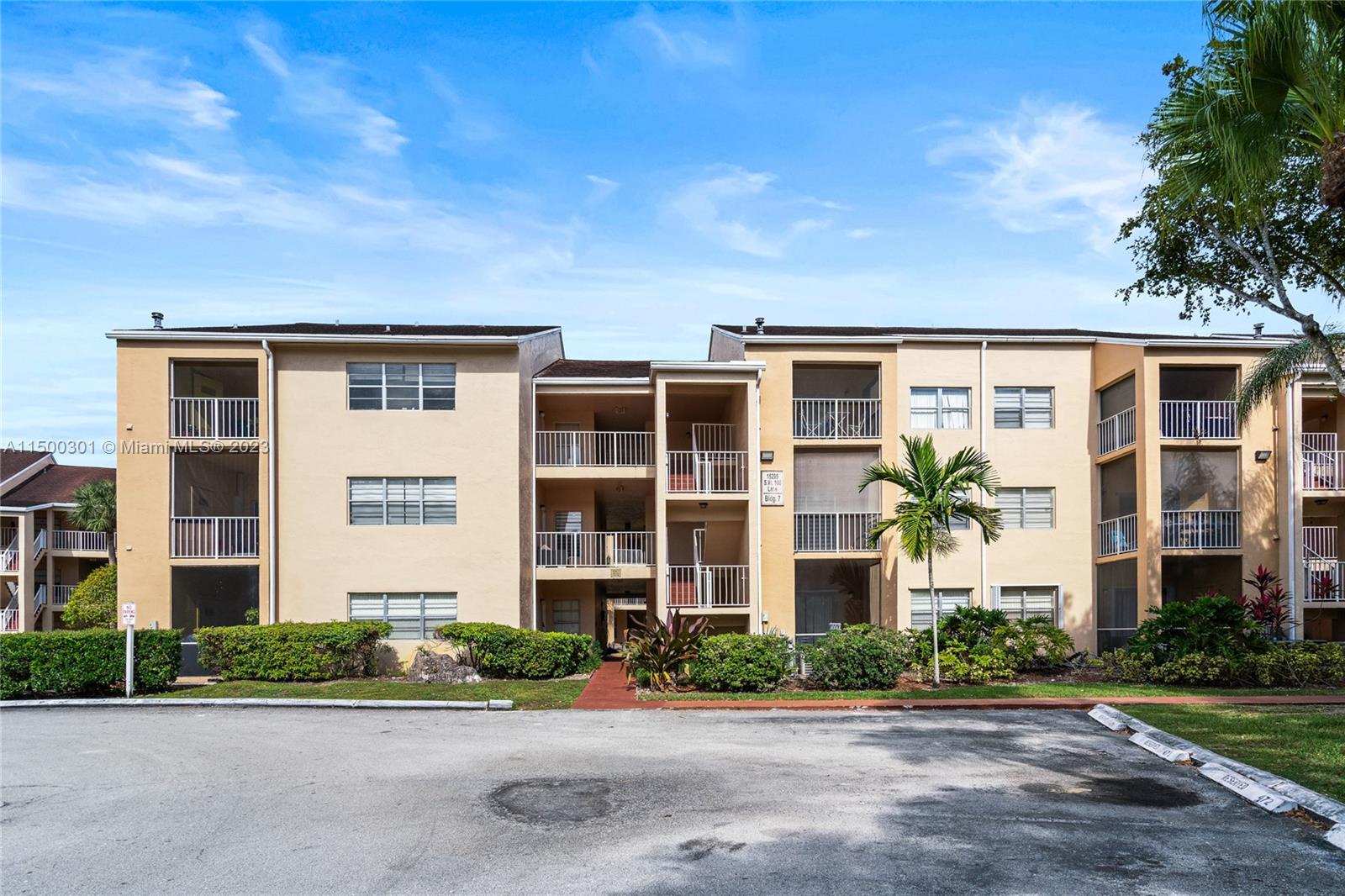 15295 Southwest 106th Lane, Unit 717 Miami, FL 33196 - Photo 13 of 36