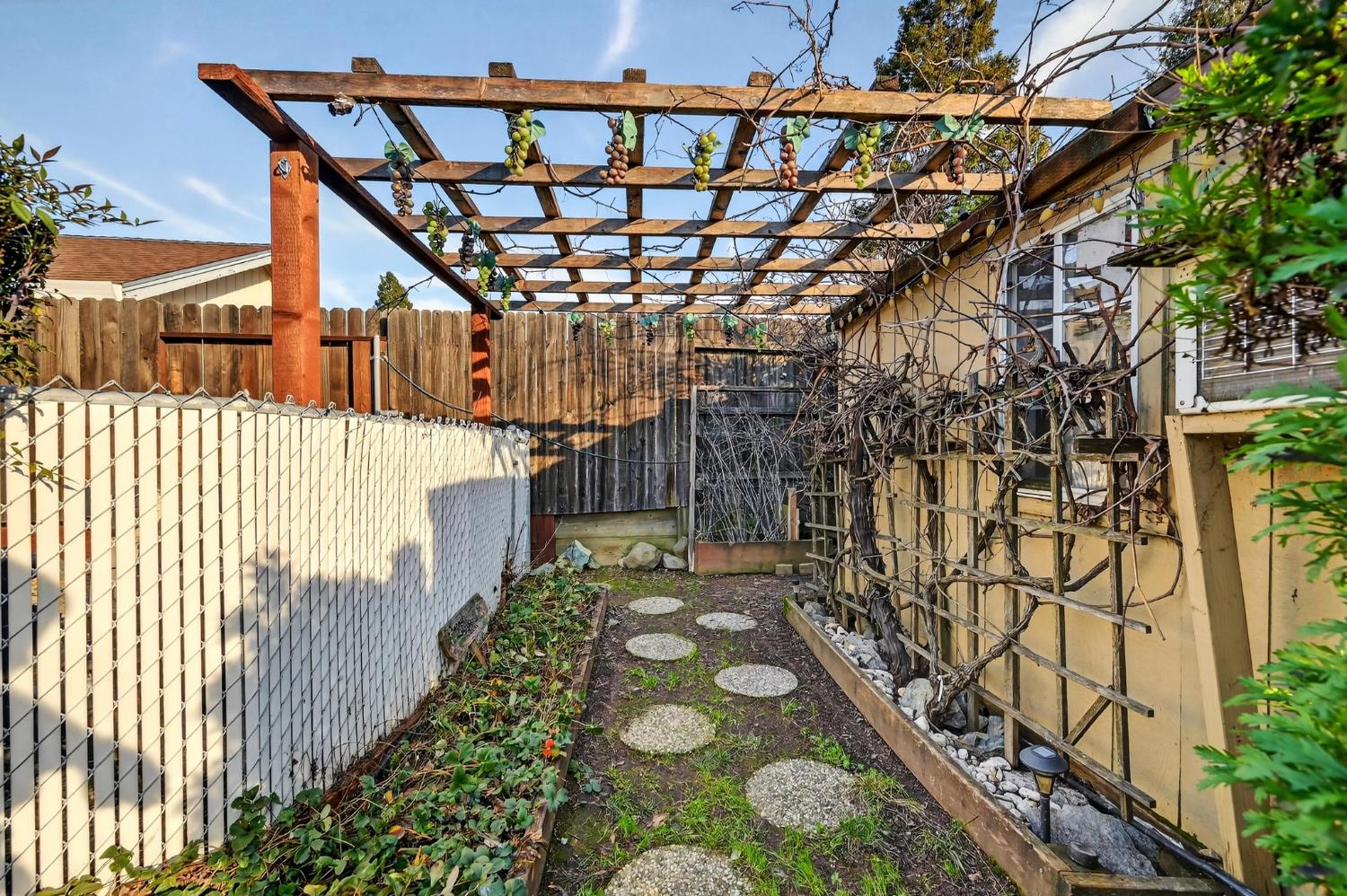 621 Dawnridge Road Roseville, CA 95678 - Photo 36 of 39