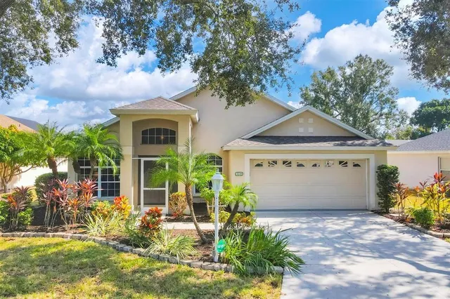 $420,000 | 3350 Yonge Avenue, Unit 31, Sarasota, FL 34235