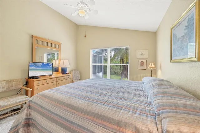 $420,000 | 3350 Yonge Avenue, Unit 31, Sarasota, FL 34235