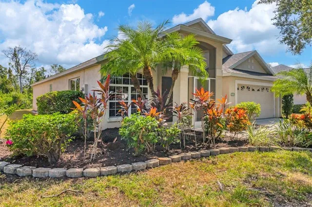 $420,000 | 3350 Yonge Avenue, Unit 31, Sarasota, FL 34235