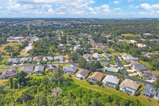 $420,000 | 3350 Yonge Avenue, Unit 31, Sarasota, FL 34235