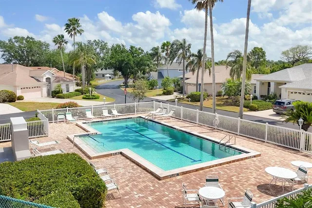 $420,000 | 3350 Yonge Avenue, Unit 31, Sarasota, FL 34235