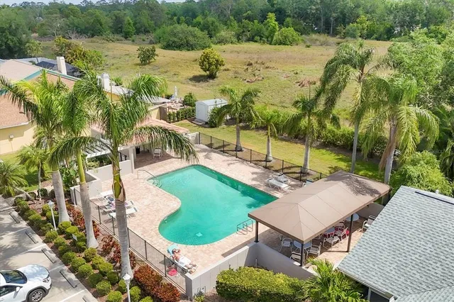 $420,000 | 3350 Yonge Avenue, Unit 31, Sarasota, FL 34235