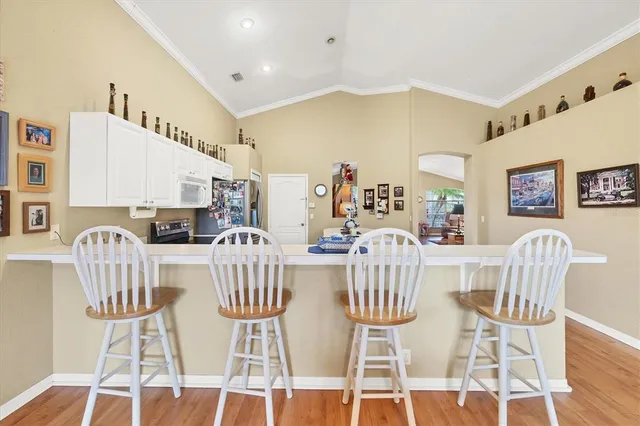 $420,000 | 3350 Yonge Avenue, Unit 31, Sarasota, FL 34235