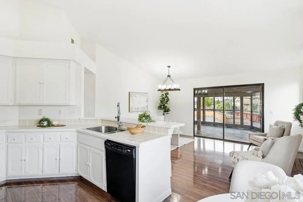 3598 Quail View Street Spring Valley, CA 91977 - Photo 14 of 29 Gallery Image 14