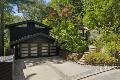 $3,895,000 | 83 Hatzic Court, Larkspur, CA 94939