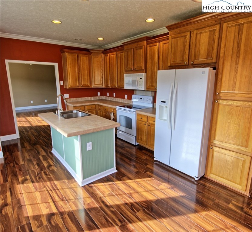 857 Roy Goodman Road Crumpler, NC 28617 - Photo 4 of 11 Gallery Image 4