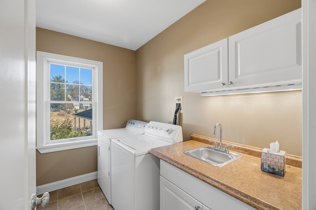 4 Fosters Point Beverly, MA 01915 - Photo 15 of 39