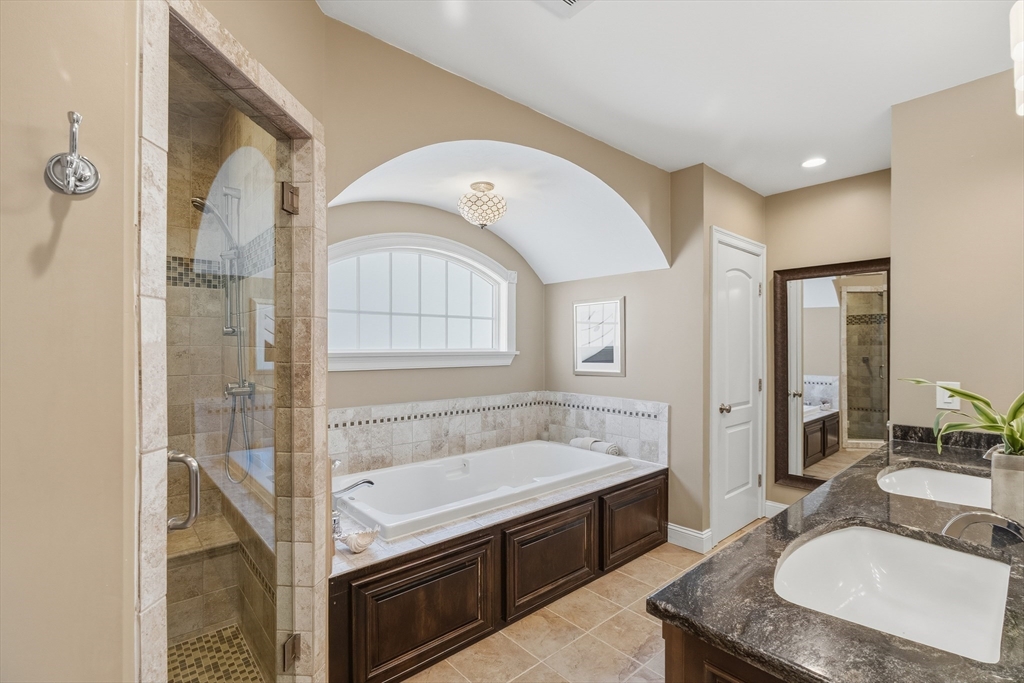 4 Fosters Point Beverly, MA 01915 - Photo 18 of 39