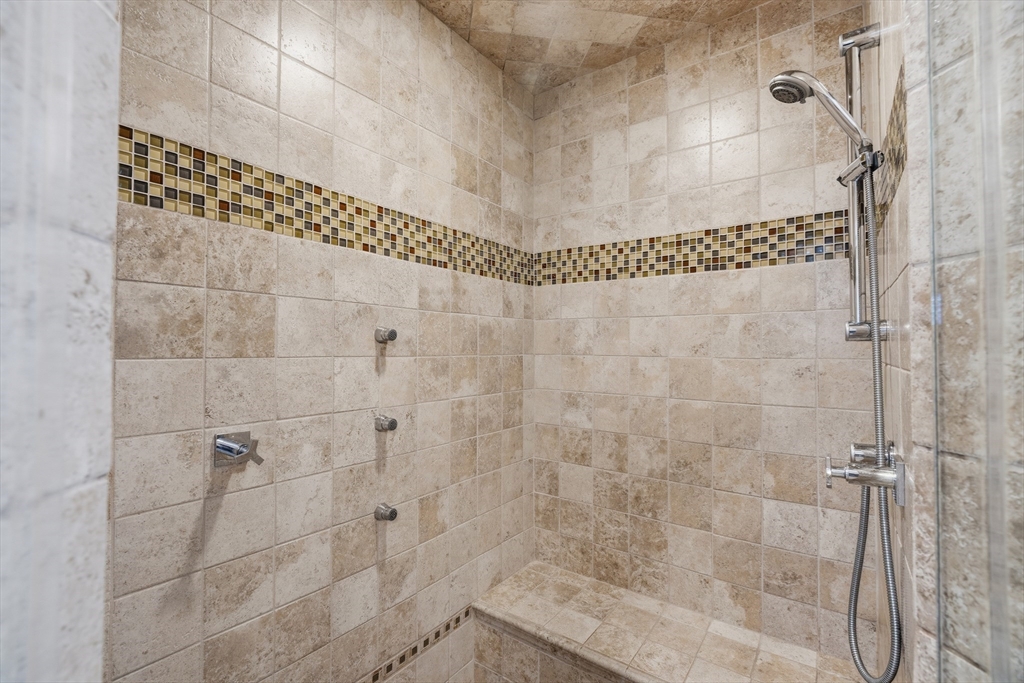 4 Fosters Point Beverly, MA 01915 - Photo 19 of 39