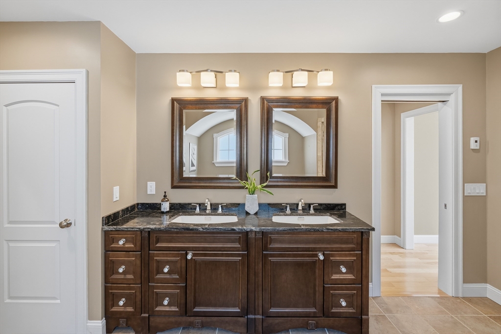 4 Fosters Point Beverly, MA 01915 - Photo 20 of 39