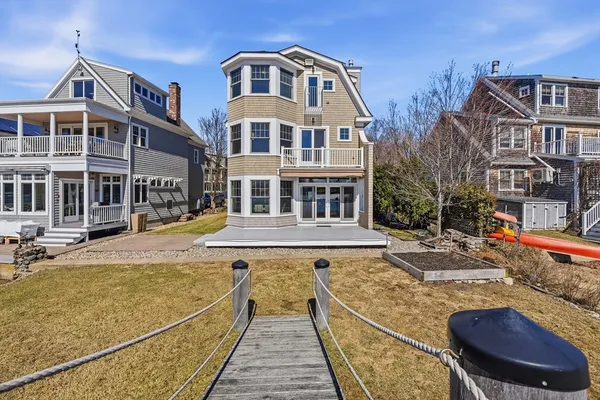 $1,999,999 | 4 Fosters Point, Beverly, MA 01915