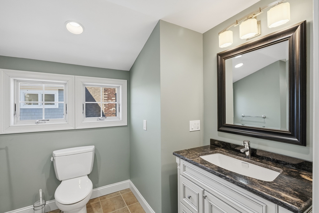 4 Fosters Point Beverly, MA 01915 - Photo 25 of 39