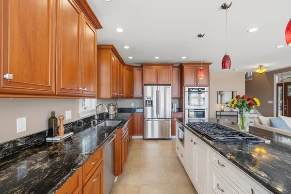 $1,999,999 | 4 Fosters Point, Beverly, MA 01915