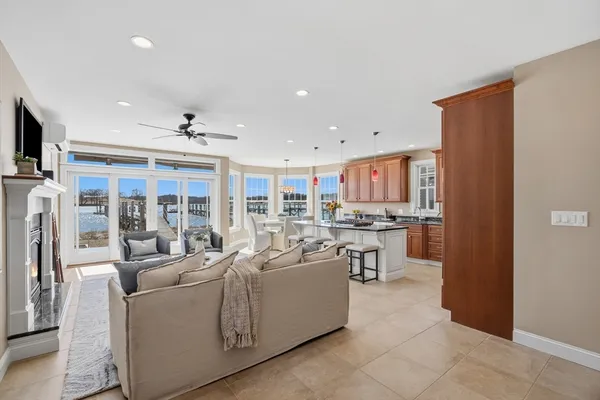 $1,999,999 | 4 Fosters Point, Beverly, MA 01915
