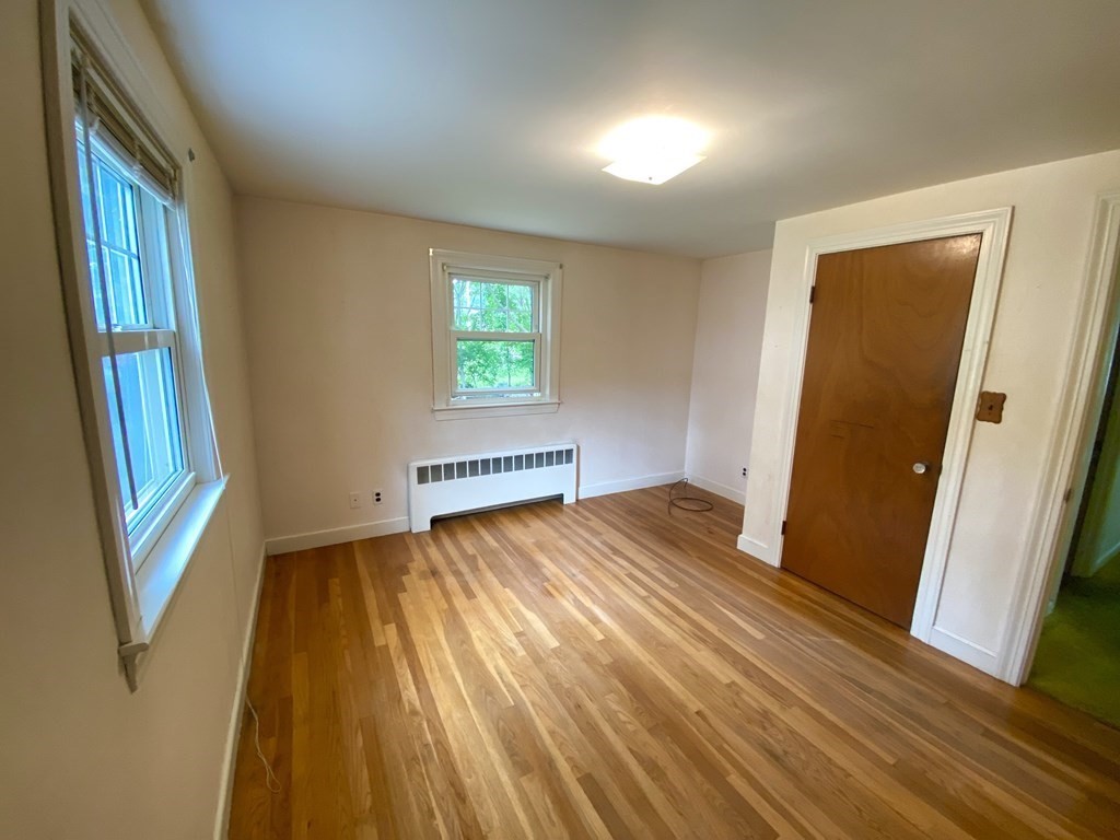 40 Ravenswood Road Waltham, MA 02451 - Photo 8 of 21 Gallery Image 8