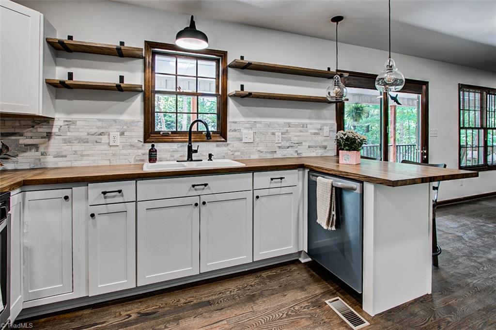 4651 Sylvan Oaks Road Climax, NC 27233 - Photo 7 of 22 Gallery Image 7
