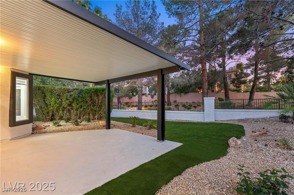 9029 Rivers Edge Drive Las Vegas, NV 89117 - Photo 46 of 47