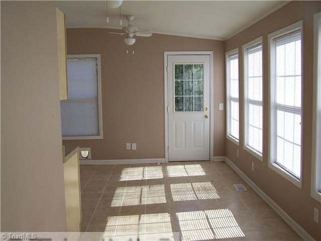 3234 Riverside Drive Lexington, NC 27292 - Photo 5 of 5 Sunroom.