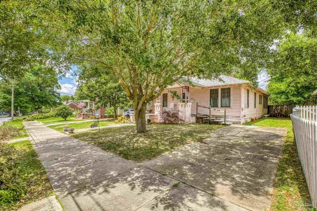 $360,000 | 412 West Brainerd Street, Pensacola, FL 32501