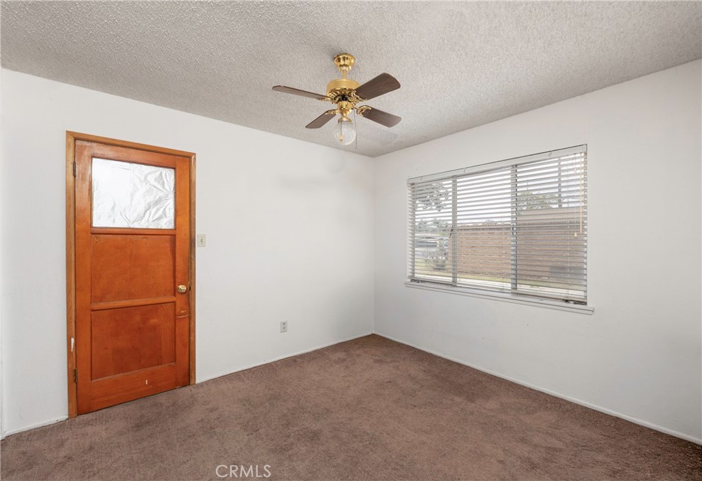8841 California Riverside, CA 92503 - Photo 13 of 25