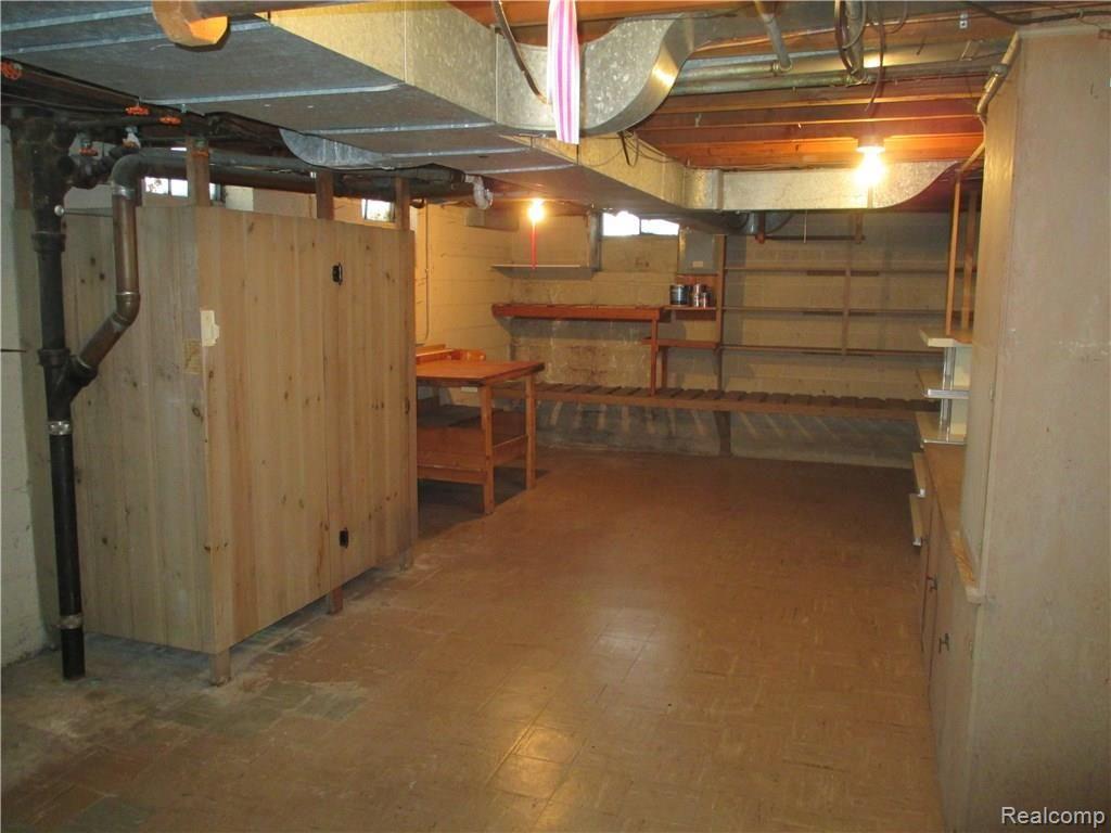 840 Harcourt Road Grosse Pointe, MI 48230 - Photo 23 of 27 IMG_2402.JPG