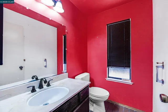 $1,300,000 | 119 Lincoln Drive, Sausalito, CA 94965