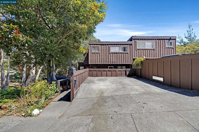 $1,300,000 | 119 Lincoln Drive, Sausalito, CA 94965