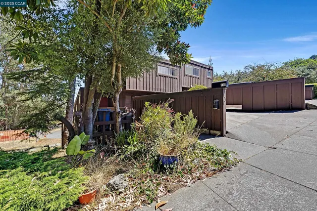 $1,300,000 | 119 Lincoln Drive, Sausalito, CA 94965