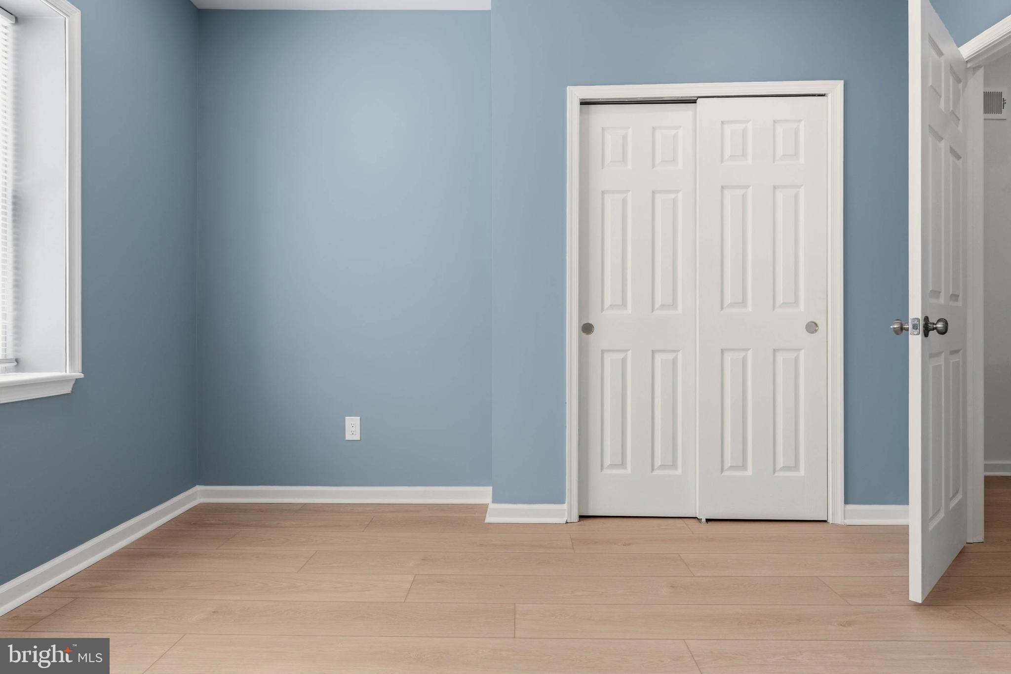410 Greenwich Street Philadelphia, PA 19147 - Photo 13 of 21 Back Bedroom