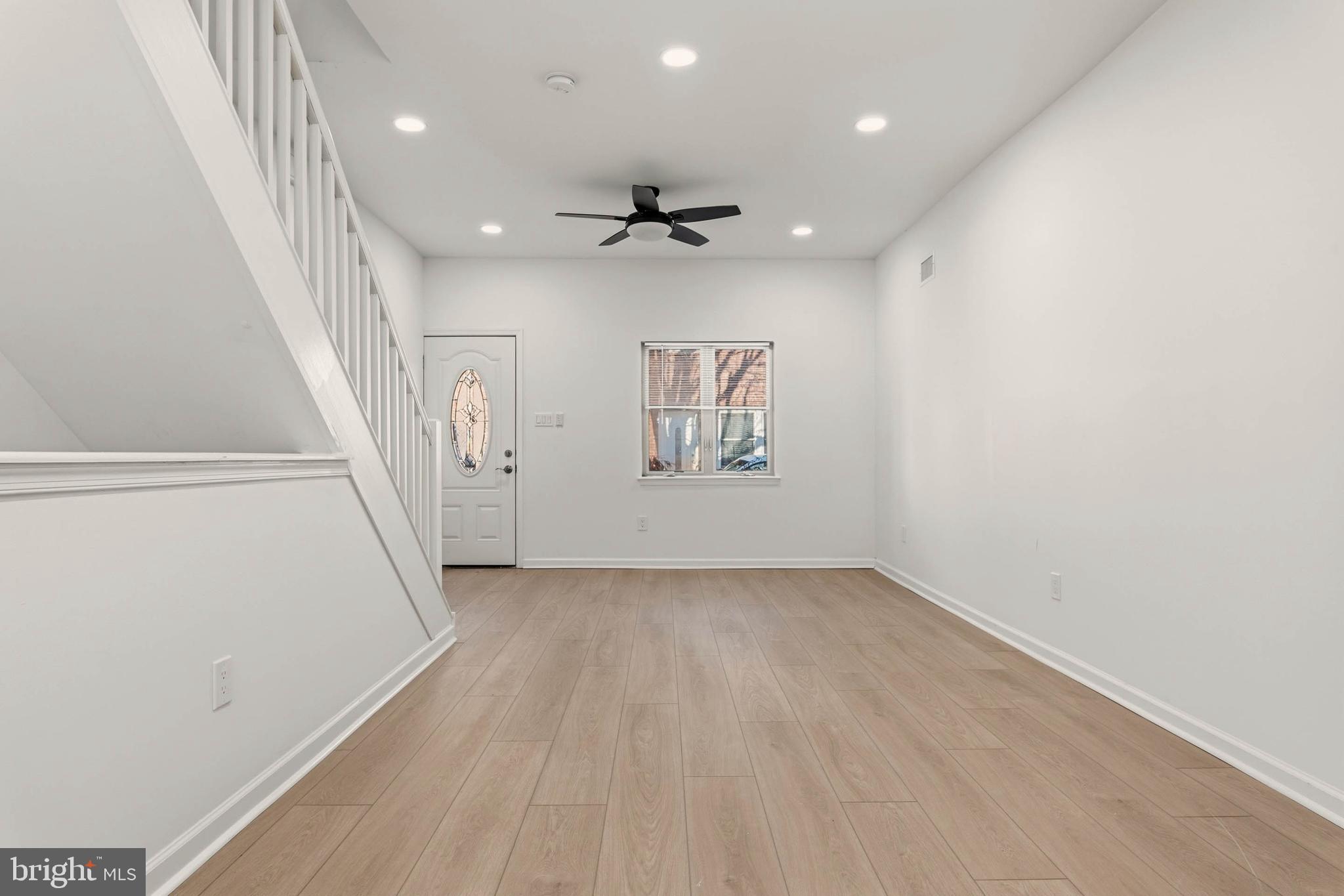 410 Greenwich Street Philadelphia, PA 19147 - Photo 3 of 21 Dinning/Living Space