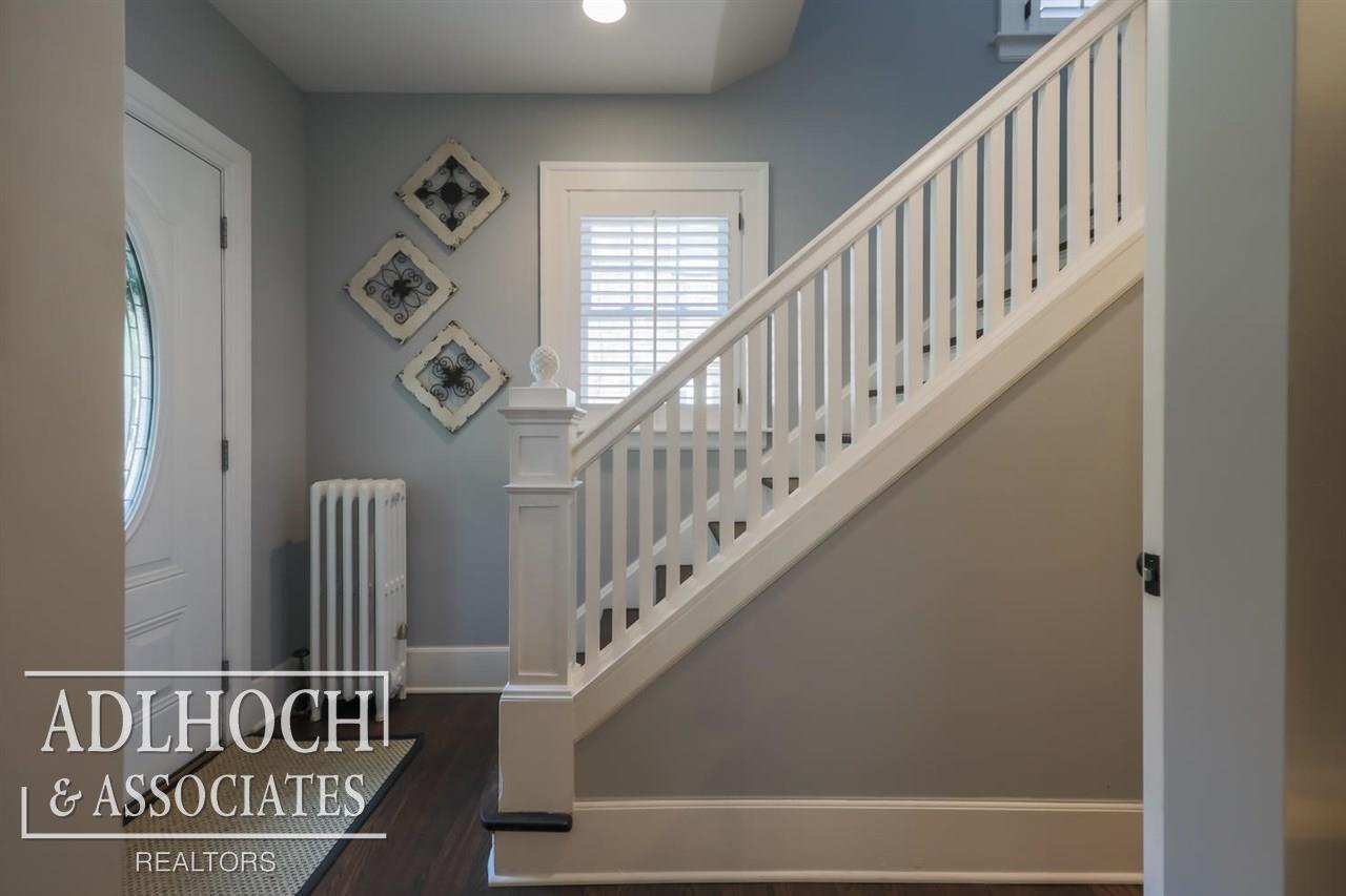 292 Kerby Road Grosse Pointe, MI 48236 - Photo 11 of 26 50022448-21.JPG