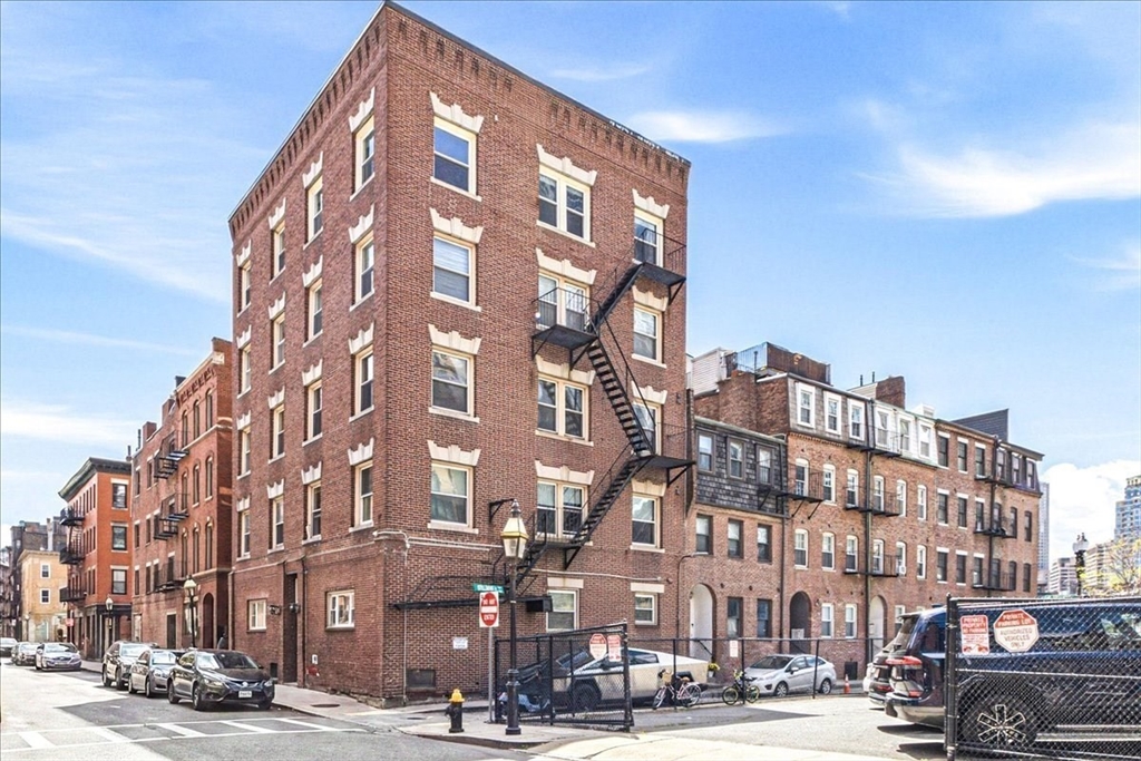 7 Stillman Place, Unit 5 Boston, MA 02113 - Photo 17 of 17
