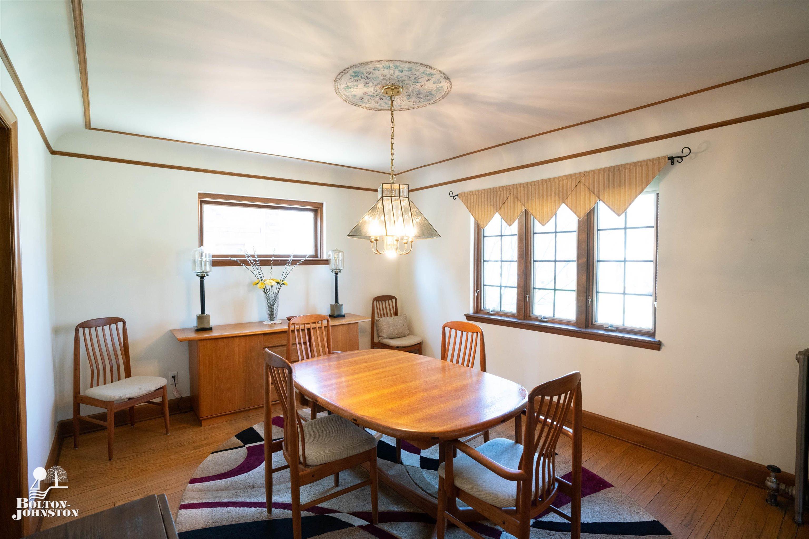 259 McMillan Road Grosse Pointe, MI 48236 - Photo 8 of 39 50105625-7.JPG